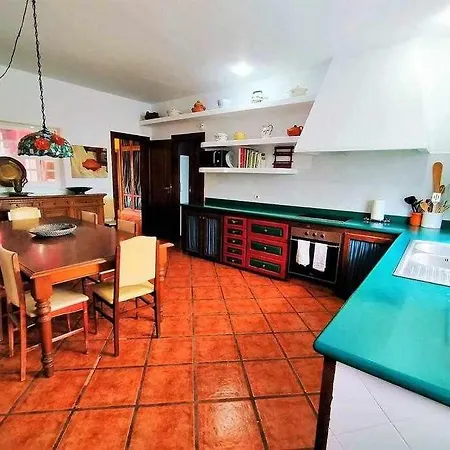 Magnificent With Panoramic Views Chalet